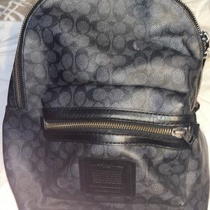 New coach bag worn for 2 months still in good condition everything still there